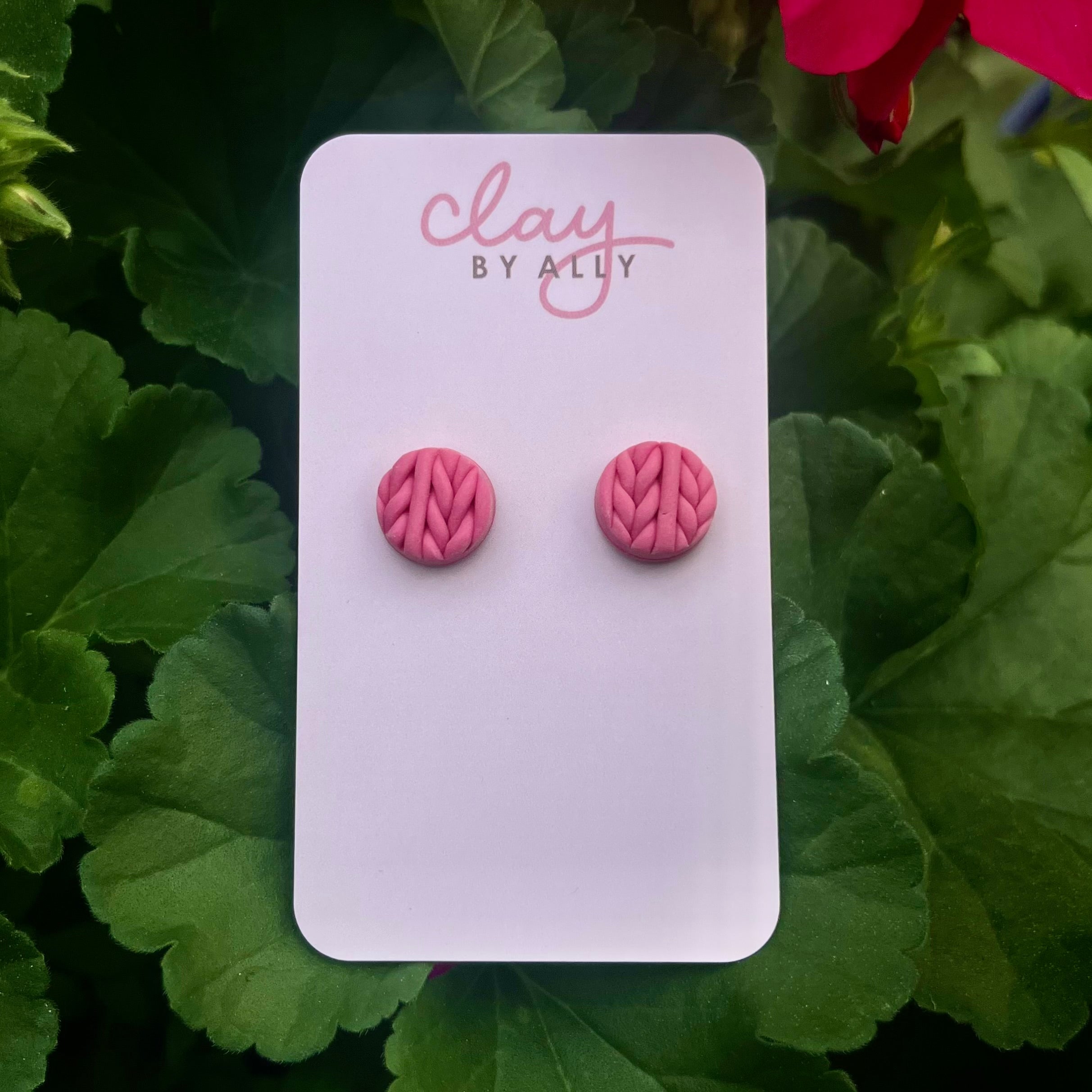 Knitted Studs
